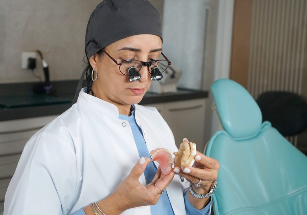 Prothèse amovibe et fixe